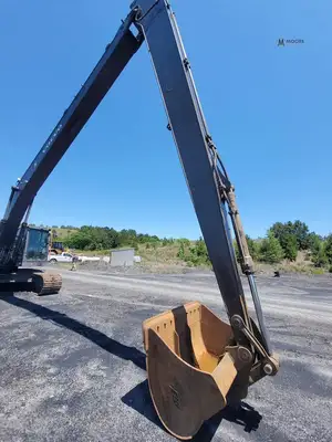 Used 2023 VOLVO EC300E LR Crawler Excavators Tennessee US | Moore Equipment #1517326