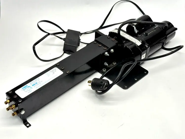 Used Monarch Hydraulics 4E-A1A-08-XX007 Platform Lifters Michigan US | Maverick Industrial Sales #1400601