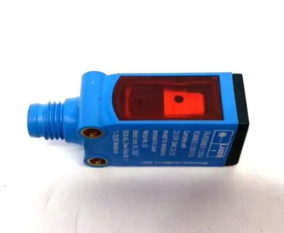 USED SICK RETRO-REFLECTIVE PHOTOELECTRIC SENSOR 1061561