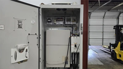 400 HP AC Motor and Yaskawa AC Drive A1000 w/ Cabinet