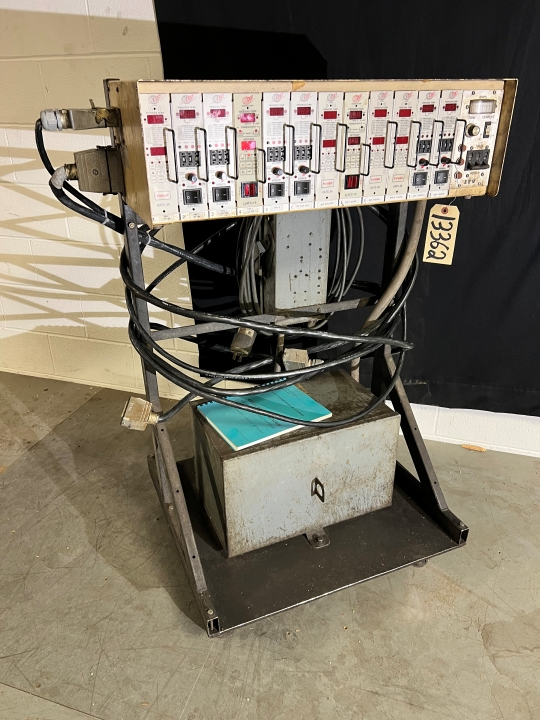 Used ITC MF12-150 Temperature Controls | Hunter Plastics #789009