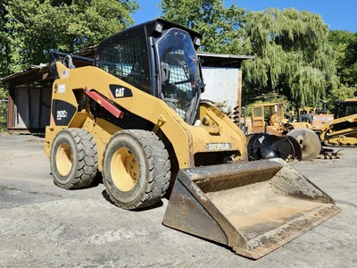 Used 2013 CATERPILLAR 262C2 Skid Steer Loaders New York US | Abele Tractor #1343058