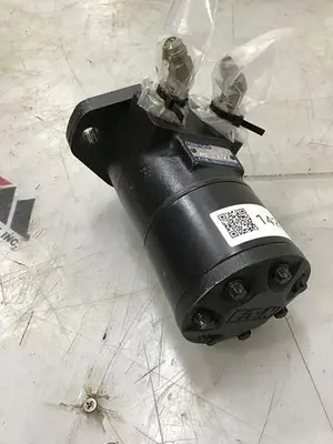 USED CHAR LYNN 101 2169 009