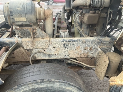 USED 2008 OTTAWA 4X2 YARD SPOTTER
