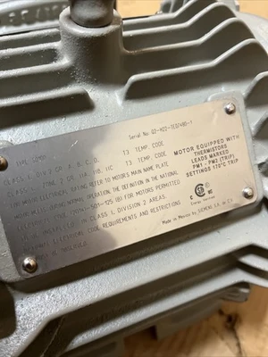 NEW Siemens 1LE23211CA312AB2