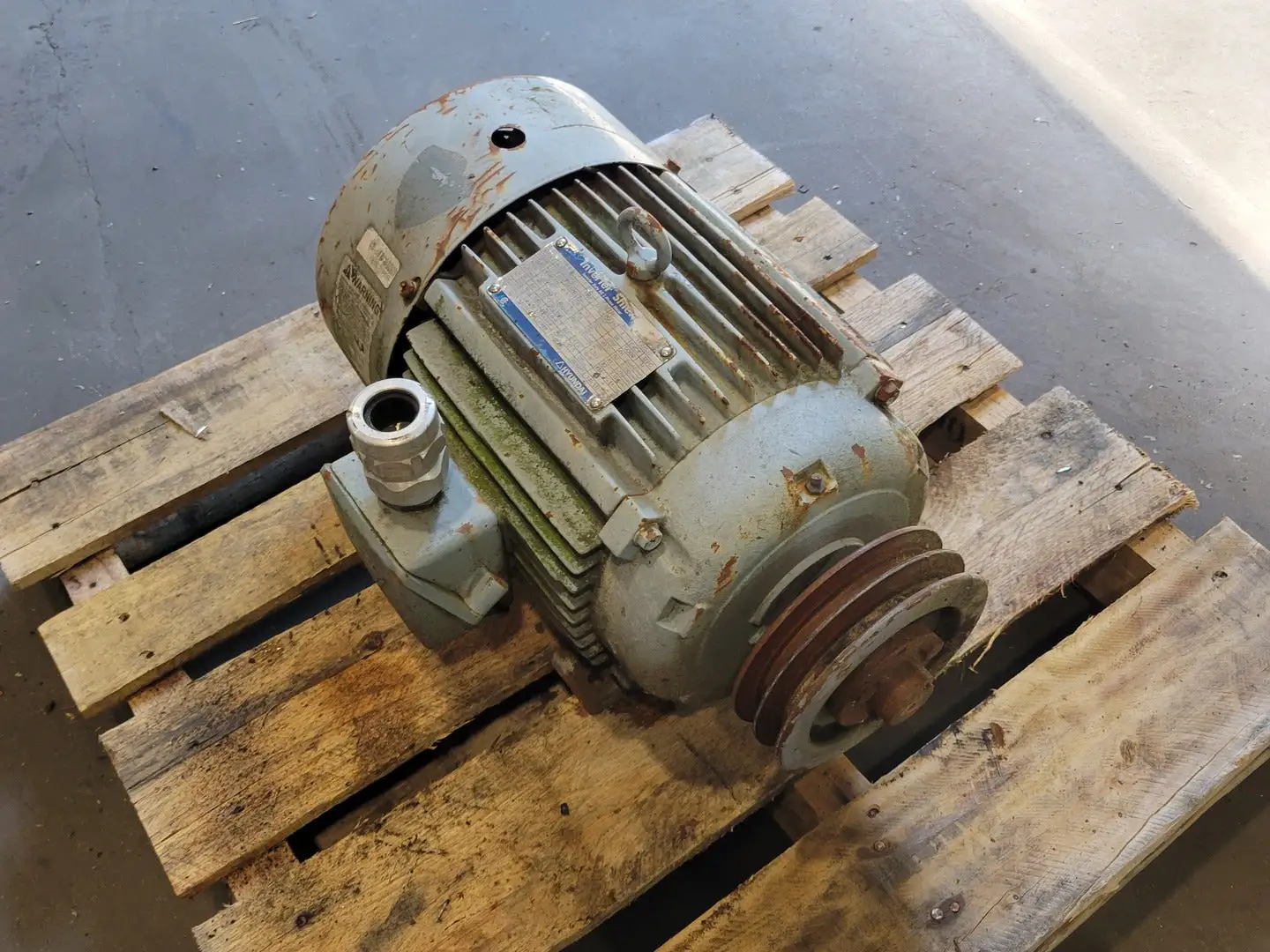 Used HYUNDAI HJS215SR235 Motors (misc) British Columbia CA | Lenmark #1439927