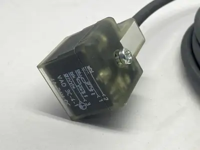 VAD3C-4-1-228/5 M | Valve Connector Single Ended Cordset 5m - New Other