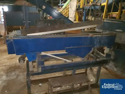 Unknown 12" x 72" Shaker Inspection Trough