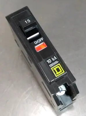 SQUARE D 10KA 15A Single Phase Loc4D40
