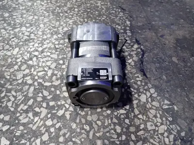 USED BUCHER HYDRAULICS QX43032R09