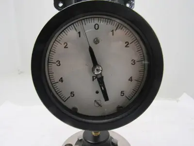 SOR 74V1-K117-N4-CIA Adj. Dead Band Pressure Switch Flange Mount See Description