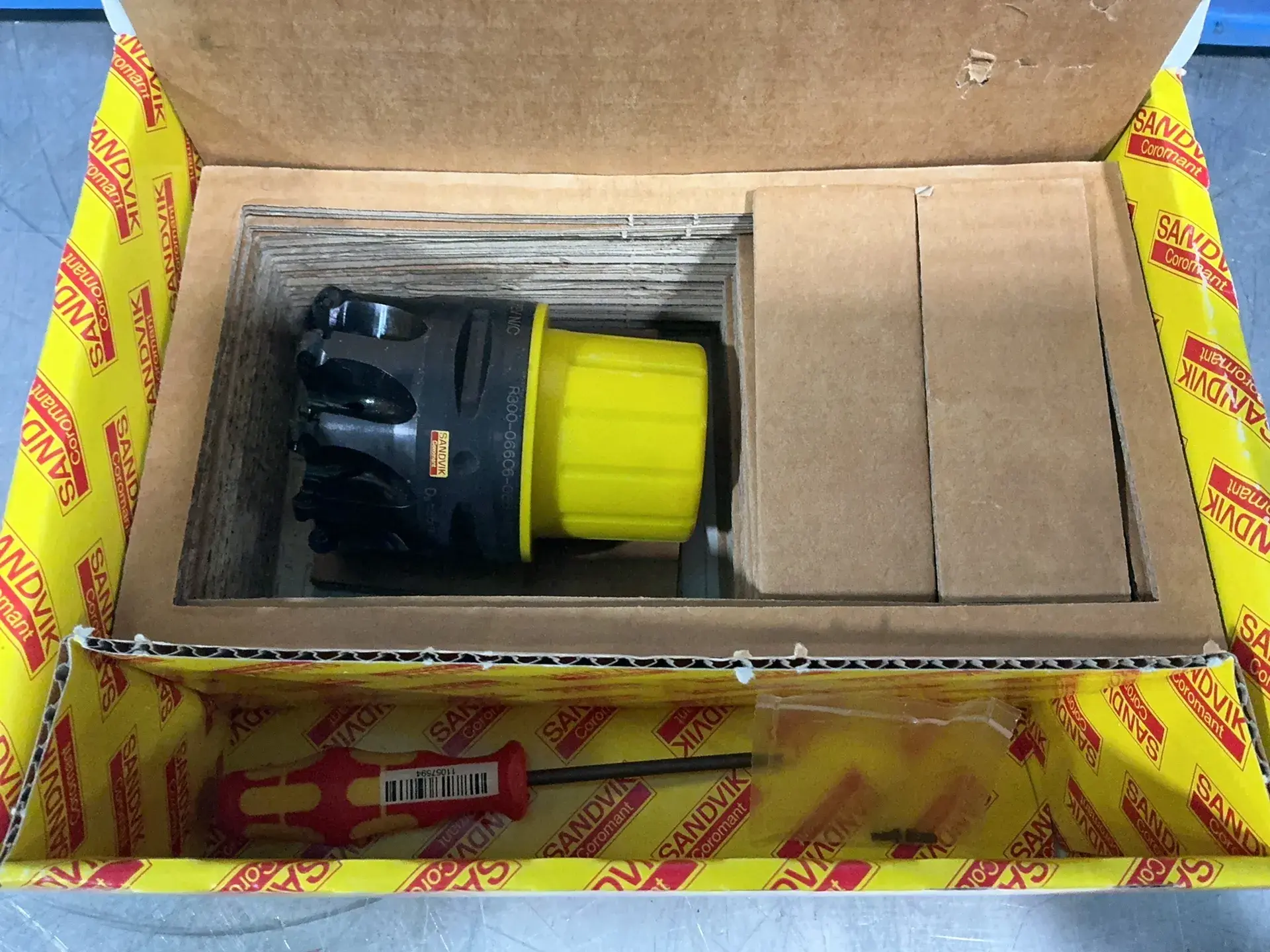 Used SANDVIK COROMANT R300066C608H Tooling & Accessories (Other) Ohio US | HGR 24 #1343597