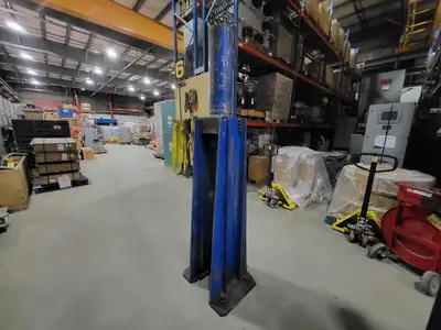2 x 8" Cylinder & Frame, 36" Stroke 10,000 PSI