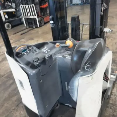USED 2016 CROWN RR5725-45