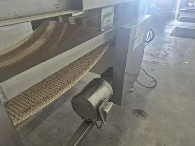 5.10 ft Flat Belt Conveyor