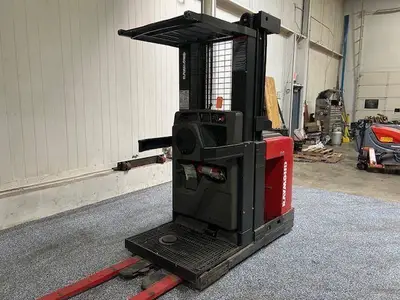 Used RAYMOND 520OPC30TT Order Pickers Illinois US | Somerset Equipment Sales #1546246