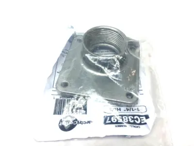 EC38597 | Siemens ElectriCenter  Conduit Hub Cover 1-1/4" Aluminum - New