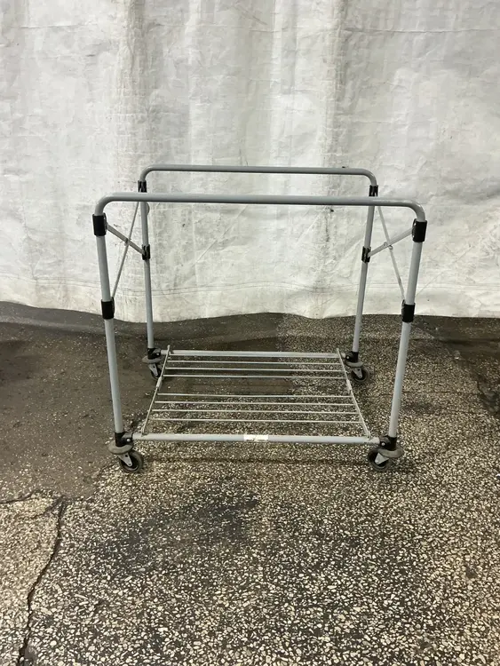 Used RUBBERMAID _UNKNOWN_ Miscellaneous MRO Ohio US | HGR 24 #1128536
