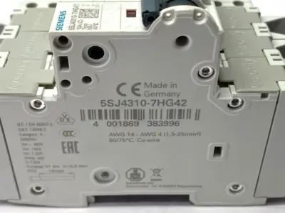 USED SIEMENS MINIATURE CIRCUIT BREAKER 3-POLE 10A W/ 5ST3010 SWITCH