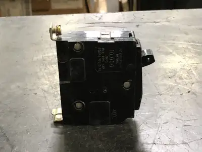USED SQUARE D QOB130