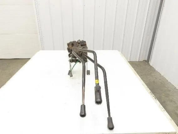 Used TOYOTA _UNKNOWN_ Forklift Attachments | Arrow Industrial #563134