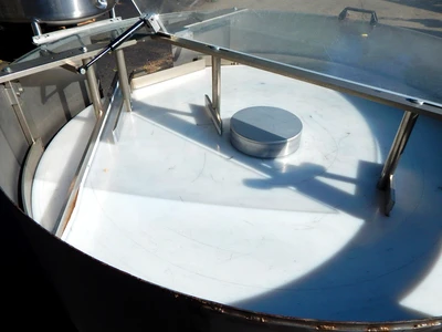 USED NA (IMA ?) 48" ENCLOSED