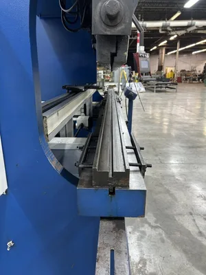 Used 2017 STANDARD INDUSTRIAL AB250-12 Press Brakes Georgia US | The Equipment Hub #1422094