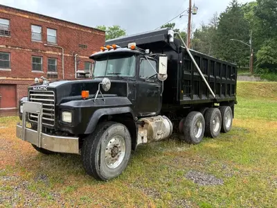 Used 1999 MACK RD688S Dump trucks Tennessee US | Proxy Equipment #1388801