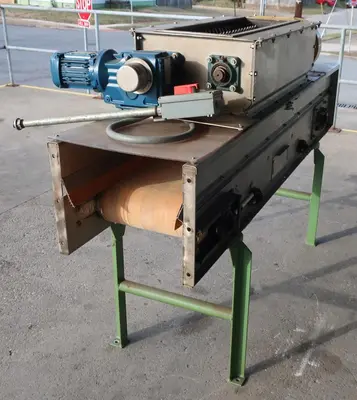 SPC8955  Feeder 16" width leveling belt feeder, 33" discharge height, Stainless Steel