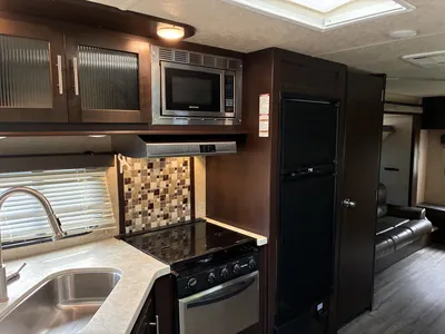 Used 2018 CHEROKEE GREY WOLF 27DBS Campers, Caravans, Motorhomes Michigan US | Miedema Asset Management Group #1437137