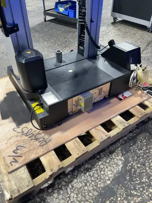 USED INSTRON 5564STANDARD