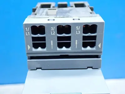 New | in-Stock SIEMENS 3RA21101CE151BB4 Feeders (Material Handling) | HGR 24 #746559