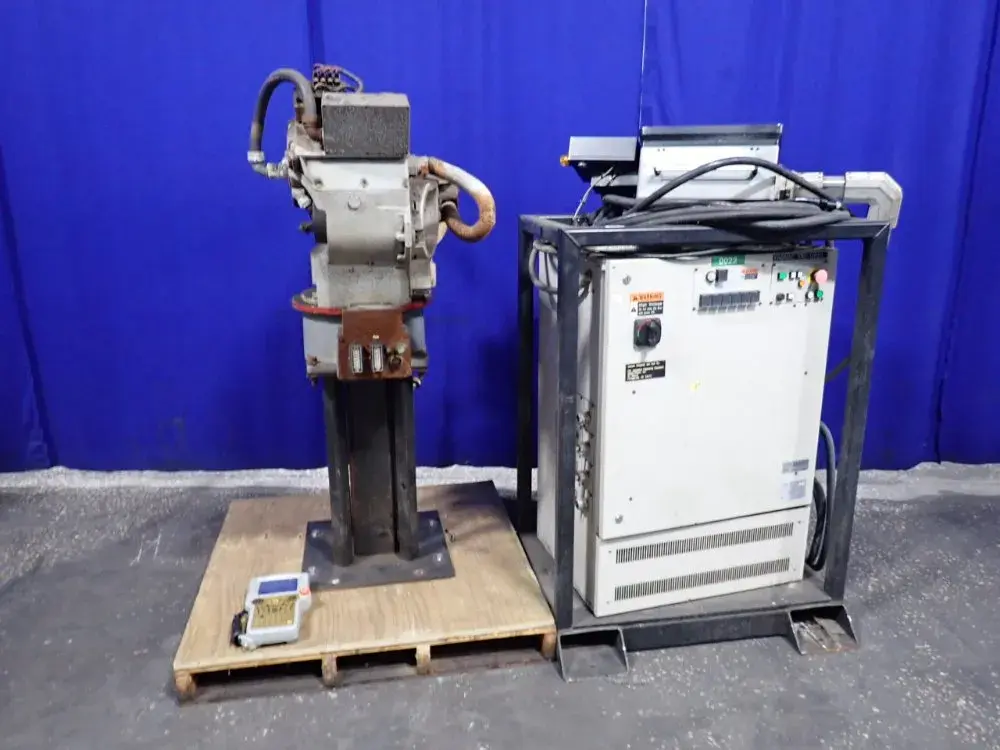 USED 2001 MOTOMAN UP20