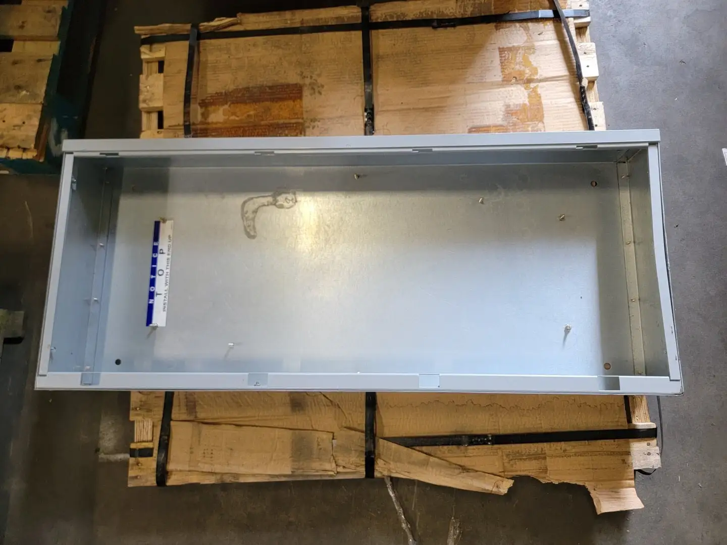 Used EATON EZB2048RBS Misc Electrical & Power Parts British Columbia CA | Lenmark #249086