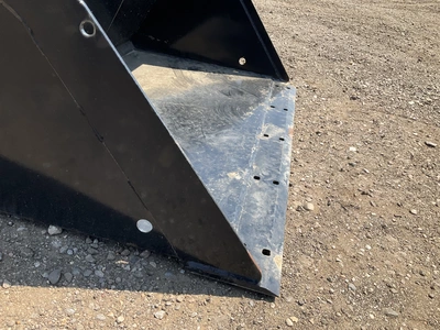 New old stock Paladin 42” high capacity bucket for a mini skid steer, welded on cutting edge, mini s...