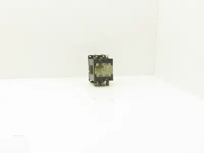 Square D DPA93S40 3-Pole Contactor 575VAC 90A 50HP
