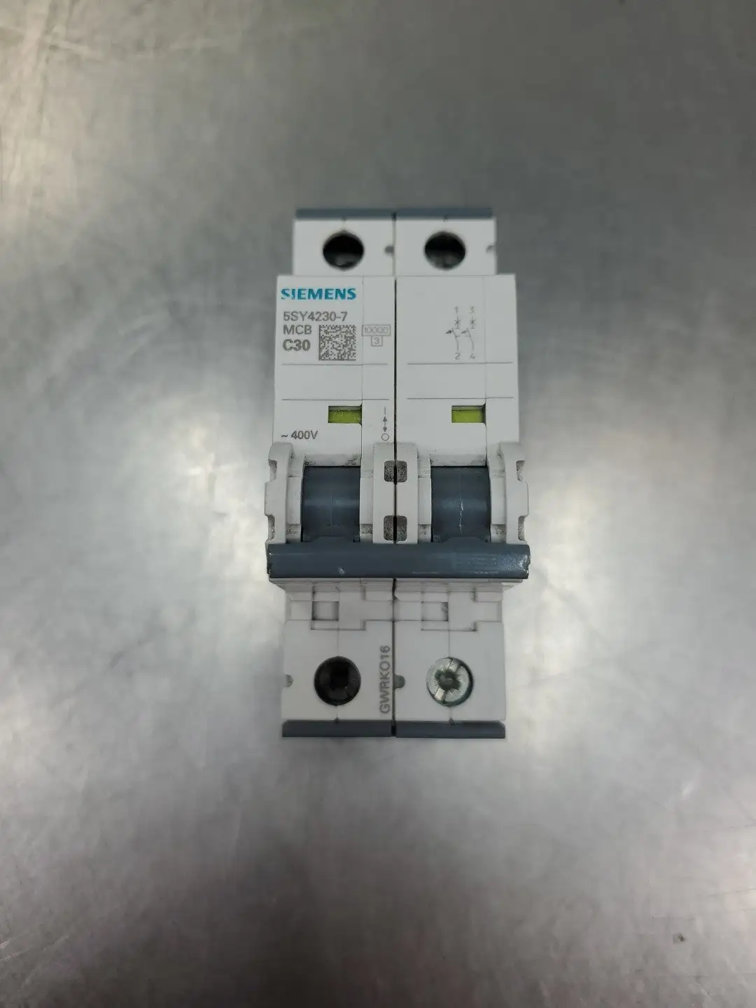 USED Siemens 5SY4230-7 MCB C30 Circuit Breaker, 400V, 2 Pole