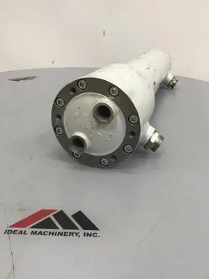 USED UNIVERSAL HYDRAULIK UKTM1024-4-T-CU-01