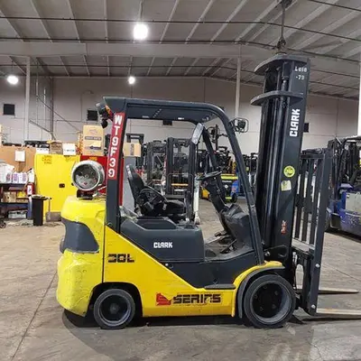 USED 2018 CLARK S30CL