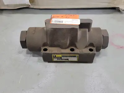USED PARKER FILTRATION D1VHW4CNYCF4 75