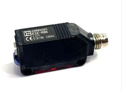 Used Omron E3Z-R86 Photoelectric Sensors Michigan US | Maverick Industrial Sales #1395688