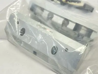 New | in-Stock Parker Roller Guide Cassette GDL Size 35 Double Rail HP Linear Guides Michigan US | Maverick Industrial Sales #1395248
