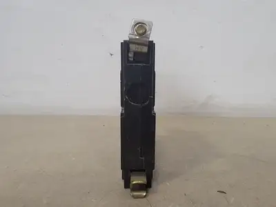 USED SQUARE D QOB115