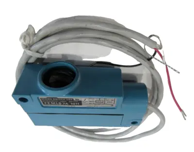NEW HONEYWELL MICRO-SWITCH FE-MLS7A-1011 PHOTOELECTRIC SENSOR FEMLS7A1011