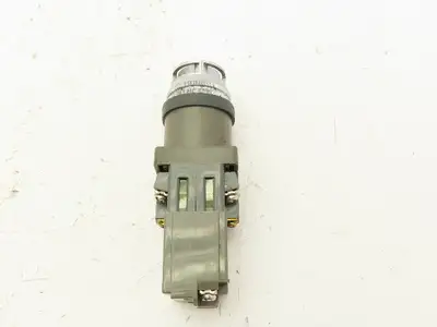Idec LAMP 18V 2W White Illuminated Pushbutton 30mm