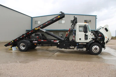New | in-Stock 2025 MACK MD6 Rolloff Trucks Texas US | Roll Off Truck World #1491872