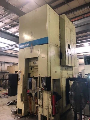 2002 KOMATSU L1C-630-3 Straight Side Single Crank Press | Universal Press & Machinery (UPM) (8)