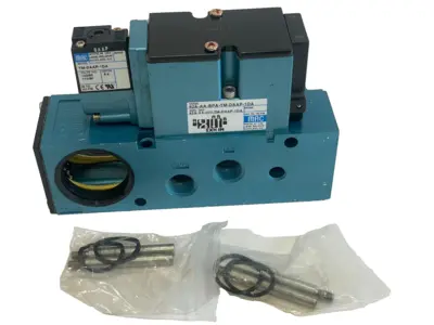 NEW MAC VALVES 82A-AC-BKA-TM-DAAP-1DA SOLENOID VALVE 82AACBKATMDAAP1DA