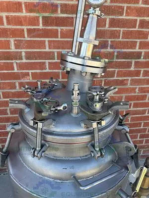 USED LETSCH 260 LITER JACKETED STAINLESS STEEL REACTOR W/ 3/4 HP BOTTOM MIXER