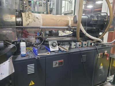Used 2000 Sandretto 1300/220 Injection Molding Machines Illinois US | Meadoworks #1514529